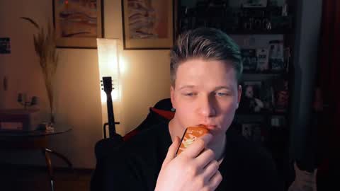 brestonsweet online show from 13, 2, 2025