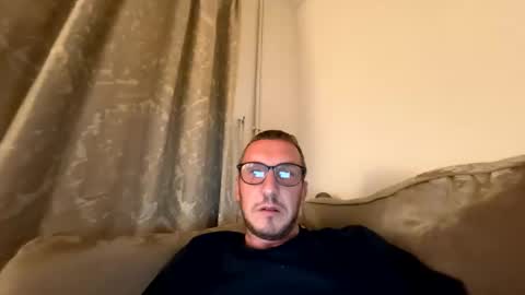 Snapshot of brettbigdee chatting on 15, 5, 2026 brettbigdee online show from 15, 5, 2026