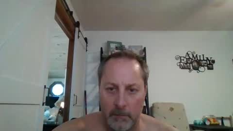 Snapshot of brettsky chatting on 22, 10, 2025 hey online show from 22, 10, 2025