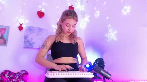 Snapshot of bri_cullen chatting on 13, 2, 2025 Bri cullen online show from 13, 2, 2025
