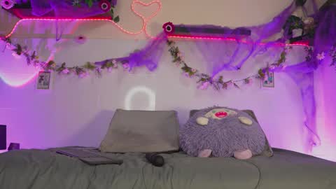 Snapshot of bri_cullen chatting on 14, 10, 2025 Bri cullen online show from 14, 10, 2025