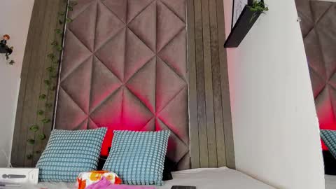 B R I A  online show from 5, 2, 2026