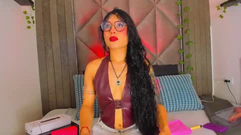 B R I A  online show from 1, 5, 2026