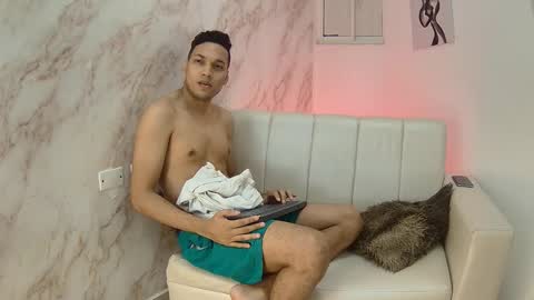 briam_dunkan online show from 8, 4, 2026