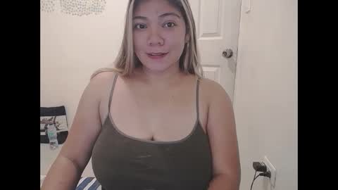 Snapshot of briana_lovexx chatting on 3, 3, 2026 Briana online show from 3, 3, 2026