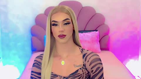 BRIANA online show from 3, 2, 2025