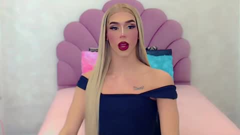 BRIANA online show from 6, 3, 2025