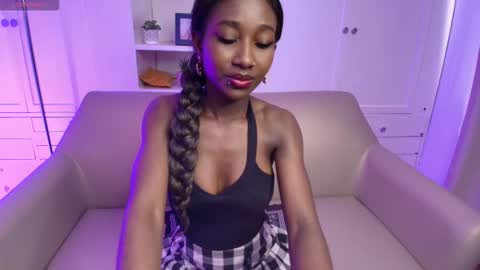 Snapshot of brianna_styles chatting on 13, 10, 2025 brianna_styles online show from 13, 10, 2025