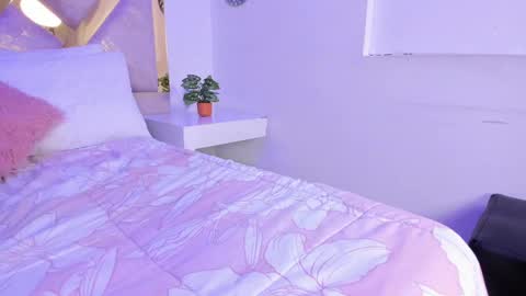 Brianna  online show from 8, 10, 2025