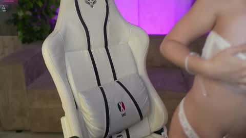 Diamonds Girls online show from 28, 9, 2025