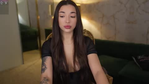 Diamonds Girls online show from 12, 11, 2025