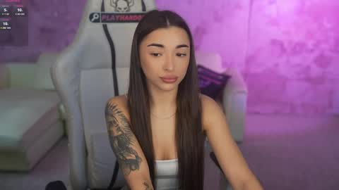 Diamonds Girls online show from 8, 5, 2026