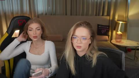 Diamonds Girls online show from 13, 5, 2026
