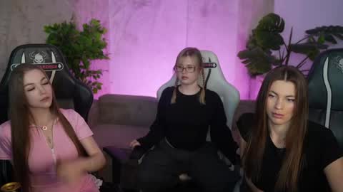 Diamonds Girls online show from 3, 6, 2026