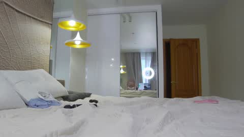 Snapshot of brightrays__ chatting on 13, 1, 2025 Amina Adelina online show from 13, 1, 2025