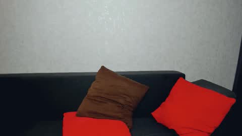 brilliantegirl_ online show from 21, 10, 2025