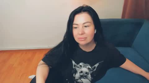 Snapshot of brilliantegirl_ chatting on 2, 5, 2026 brilliantegirl_ online show from 2, 5, 2026