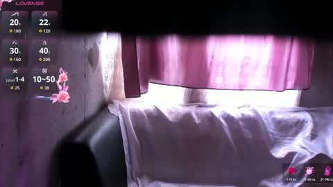 Snapshot of brilovers chatting on 25, 10, 2025 Briana69 online show from 25, 10, 2025