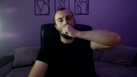 brindlefly69 online show from 13, 7, 2026