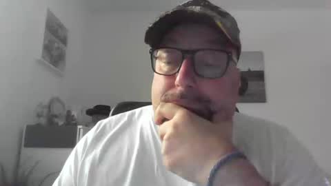 Snapshot of brisco1971 chatting on 26, 11, 2025 Brisco schner Schwanz online show from 26, 11, 2025