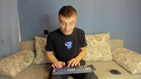 bristlebback online show from 30, 9, 2025