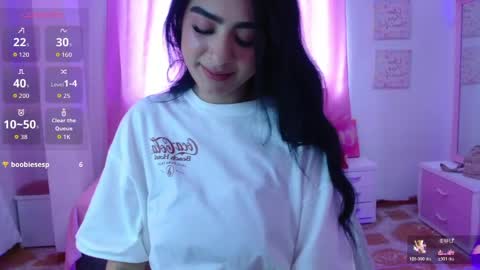 Snapshot of britannie_ chatting on 7, 6, 2026 britannie_ online show from 7, 6, 2026