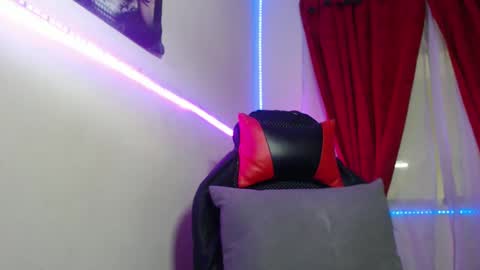 scarleth    follow mee 3 kis online show from 26, 1, 2025