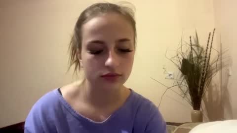 Snapshot of britanysuther chatting on 28, 6, 2026 Ciri online show from 28, 6, 2026