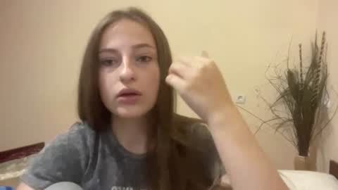 Snapshot of britanysuther chatting on 15, 7, 2026 Ciri online show from 15, 7, 2026