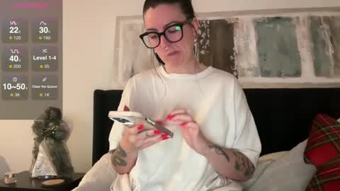 BritBrat online show from 9, 12, 2024