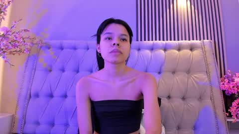 Snapshot of brithanysummer chatting on 14, 12, 2025 brithanysummer online show from 14, 12, 2025