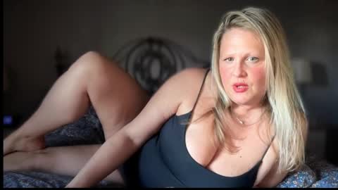 Snapshot of british_bella chatting on 2, 4, 2026 British Bella online show from 2, 4, 2026