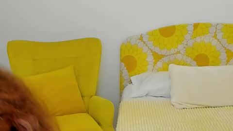 Snapshot of britishmilfpenelope chatting on 6, 2, 2026 Penelope online show from 6, 2, 2026