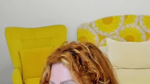 Snapshot of britishmilfpenelope chatting on 16, 6, 2026 Penelope online show from 16, 6, 2026