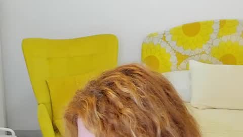 Snapshot of britishmilfpenelope chatting on 14, 7, 2026 Penelope online show from 14, 7, 2026