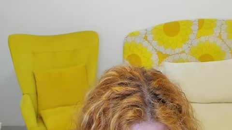 Snapshot of britishmilfpenelope chatting on 29, 7, 2026 Penelope online show from 29, 7, 2026