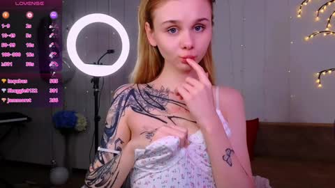 Snapshot of britney_lynch chatting on 9, 1, 2025 Britney online show from 9, 1, 2025