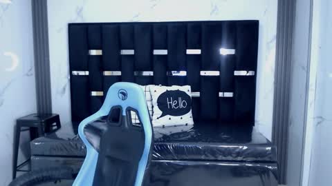 Britney  online show from 18, 3, 2026