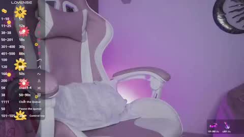 Snapshot of britt_grey chatting on 10, 3, 2025 britt grey online show from 10, 3, 2025