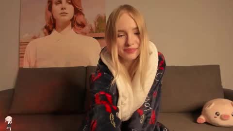 Snapshot of brittany_bird chatting on 3, 3, 2026 online show from 3, 3, 2026