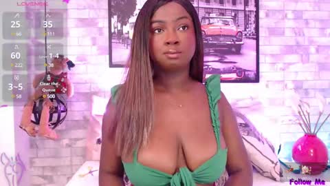 brittany 25 years old  happy as a worm  online show from 31, 12, 2024