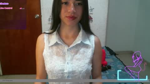Snapshot of brittanymilan156 chatting on 17, 10, 2025 BRITTANY online show from 17, 10, 2025