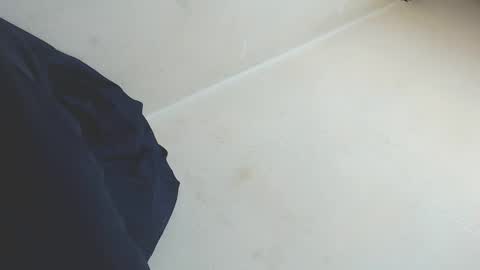 ....Kriss Vergara....... online show from 15, 2, 2025