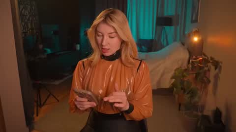 Anna online show from 16, 12, 2025