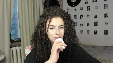 Snapshot of brookchills chatting on 5, 10, 2025 Brook Help me collect 100 reactions online show from 5, 10, 2025