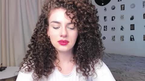 Snapshot of brookchills chatting on 25, 10, 2025 Brook Help me collect 100 reactions online show from 25, 10, 2025