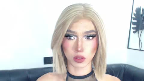 brooke_lyynneithen online show from 5, 8, 2026