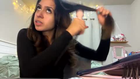 Snapshot of brownbunny212 chatting on 11, 2, 2025 brownbunny212 online show from 11, 2, 2025