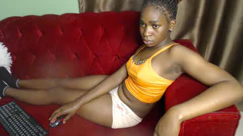 Snapshot of brownebony4 chatting on 10, 1, 2025 Brownie online show from 10, 1, 2025