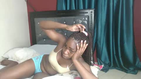 Snapshot of brownebony4 chatting on 30, 1, 2025 Brownie online show from 30, 1, 2025